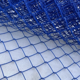 Cетка рабица в ПВХ синего цвета высота 1.5м рулон 10 метров